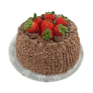 Bolo suave de chocolate com morango
